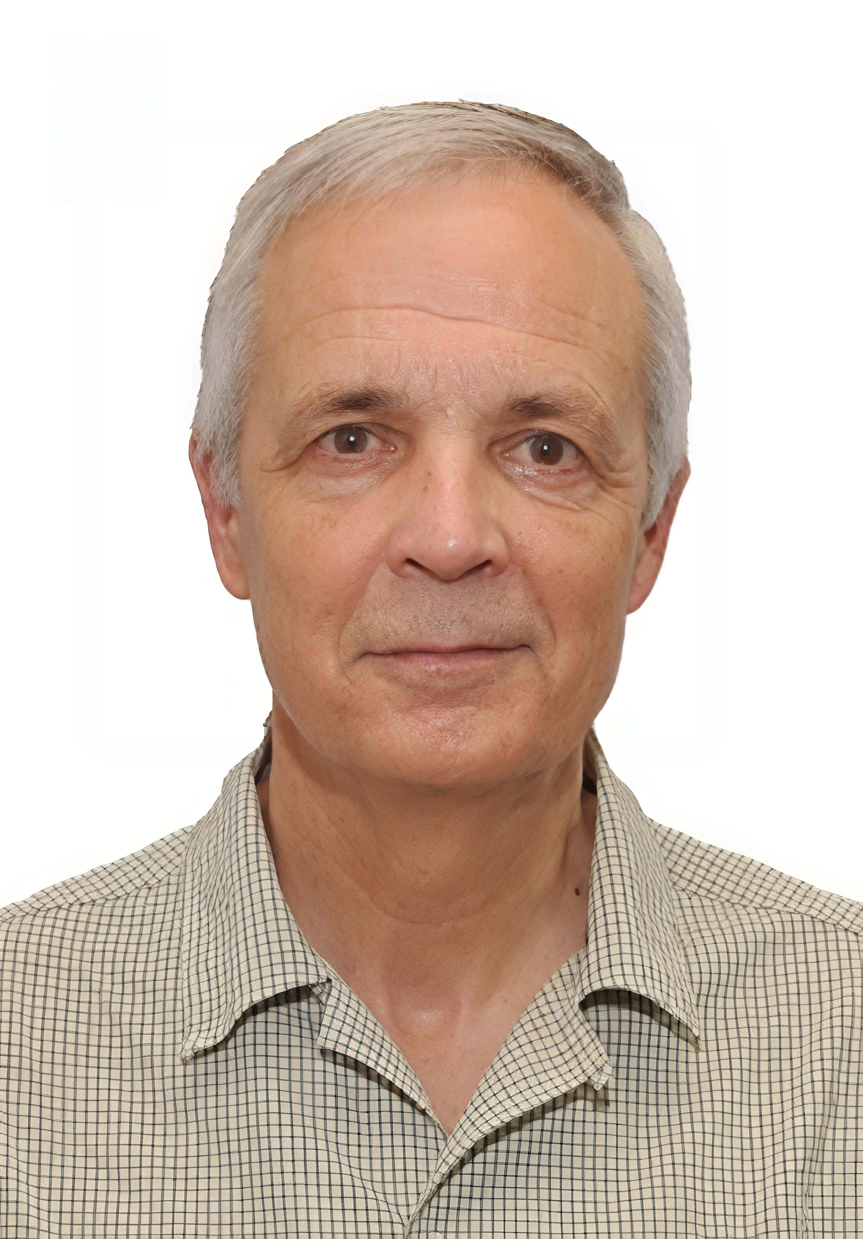 Portrait of Chris Few, Director of CF Cyber Services